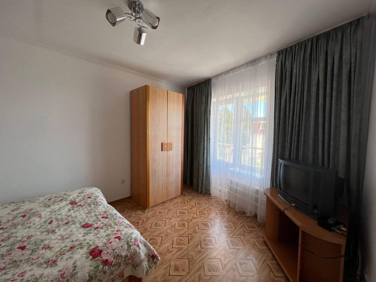 Tan Nuru Guest House Гостевой Дом Тан Нуру Чолпон-Ата Екстер'єр фото