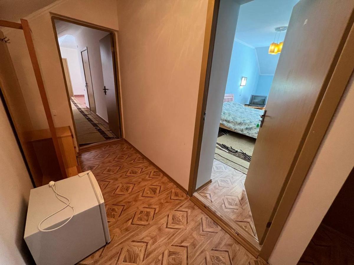 Tan Nuru Guest House Гостевой Дом Тан Нуру Чолпон-Ата Екстер'єр фото