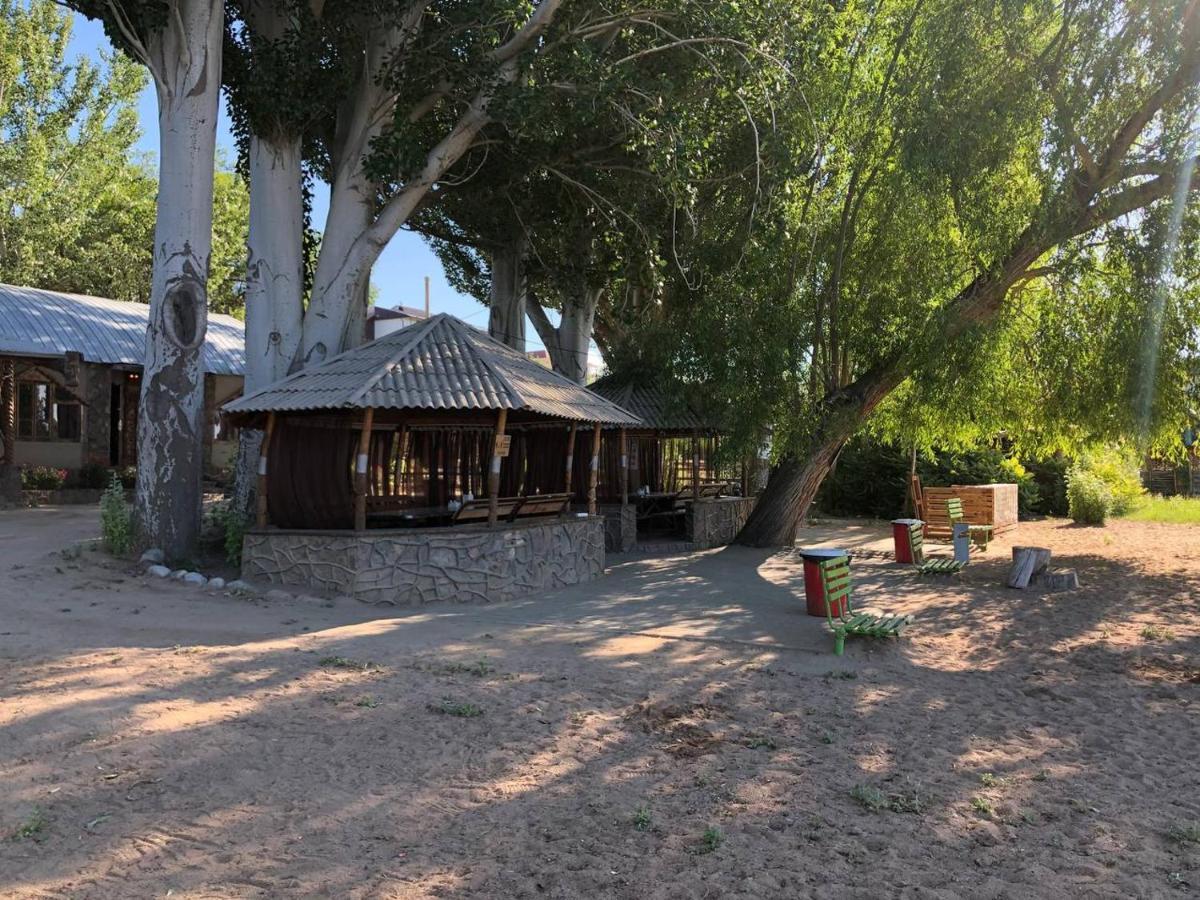Tan Nuru Guest House Гостевой Дом Тан Нуру Чолпон-Ата Екстер'єр фото