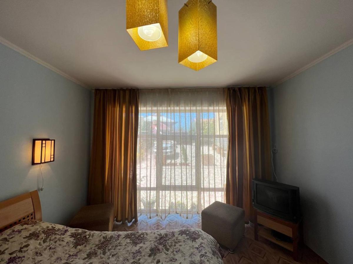 Tan Nuru Guest House Гостевой Дом Тан Нуру Чолпон-Ата Екстер'єр фото