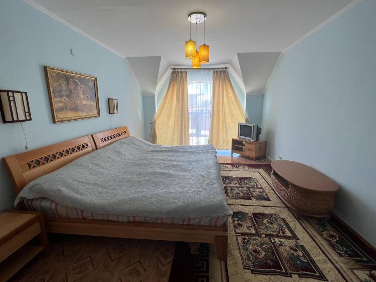 Tan Nuru Guest House Гостевой Дом Тан Нуру Чолпон-Ата Екстер'єр фото