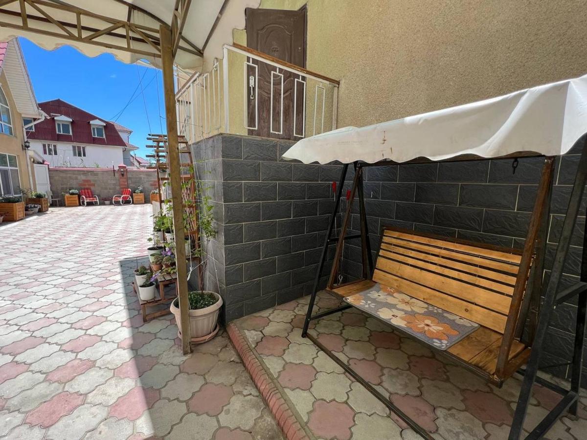 Tan Nuru Guest House Гостевой Дом Тан Нуру Чолпон-Ата Екстер'єр фото