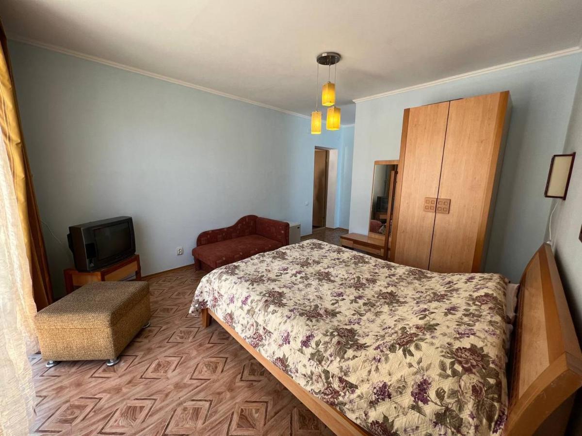 Tan Nuru Guest House Гостевой Дом Тан Нуру Чолпон-Ата Екстер'єр фото