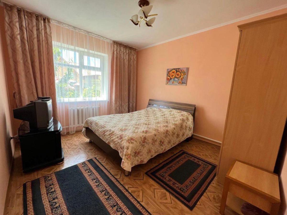 Tan Nuru Guest House Гостевой Дом Тан Нуру Чолпон-Ата Екстер'єр фото