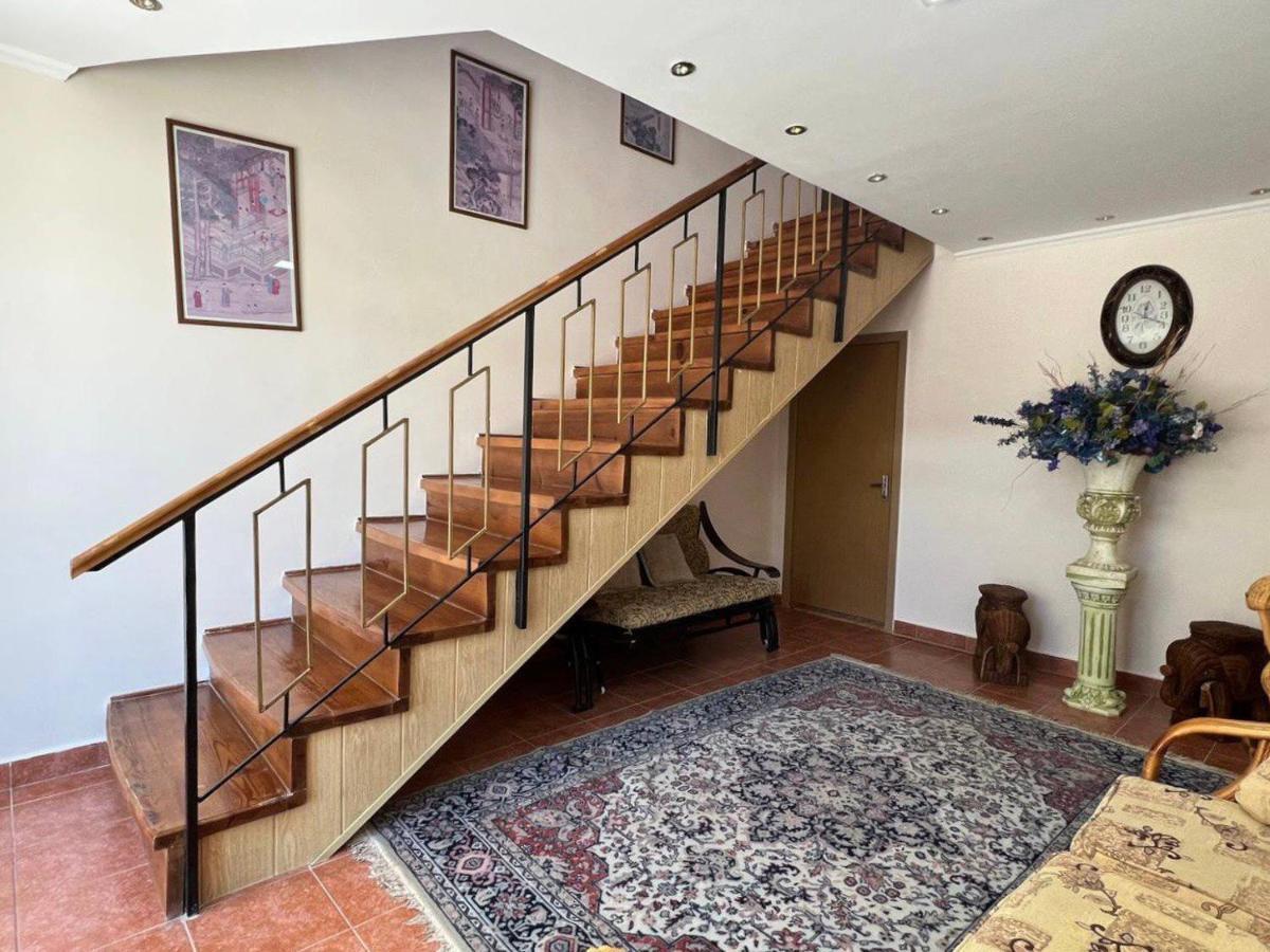 Tan Nuru Guest House Гостевой Дом Тан Нуру Чолпон-Ата Екстер'єр фото