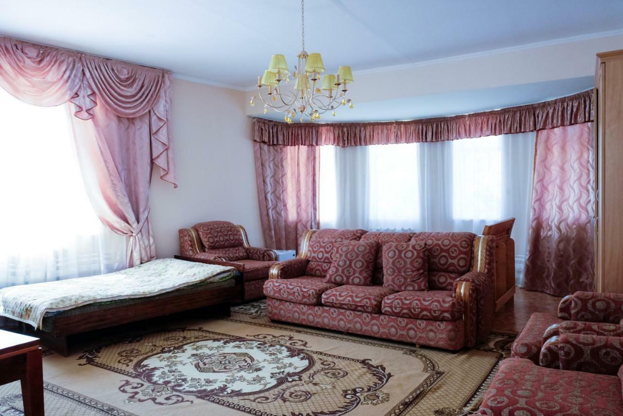 Tan Nuru Guest House Гостевой Дом Тан Нуру Чолпон-Ата Екстер'єр фото